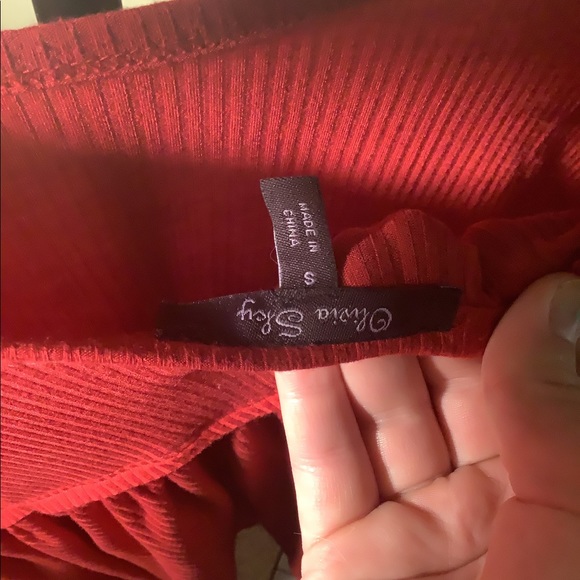 Red top - Picture 3 of 3